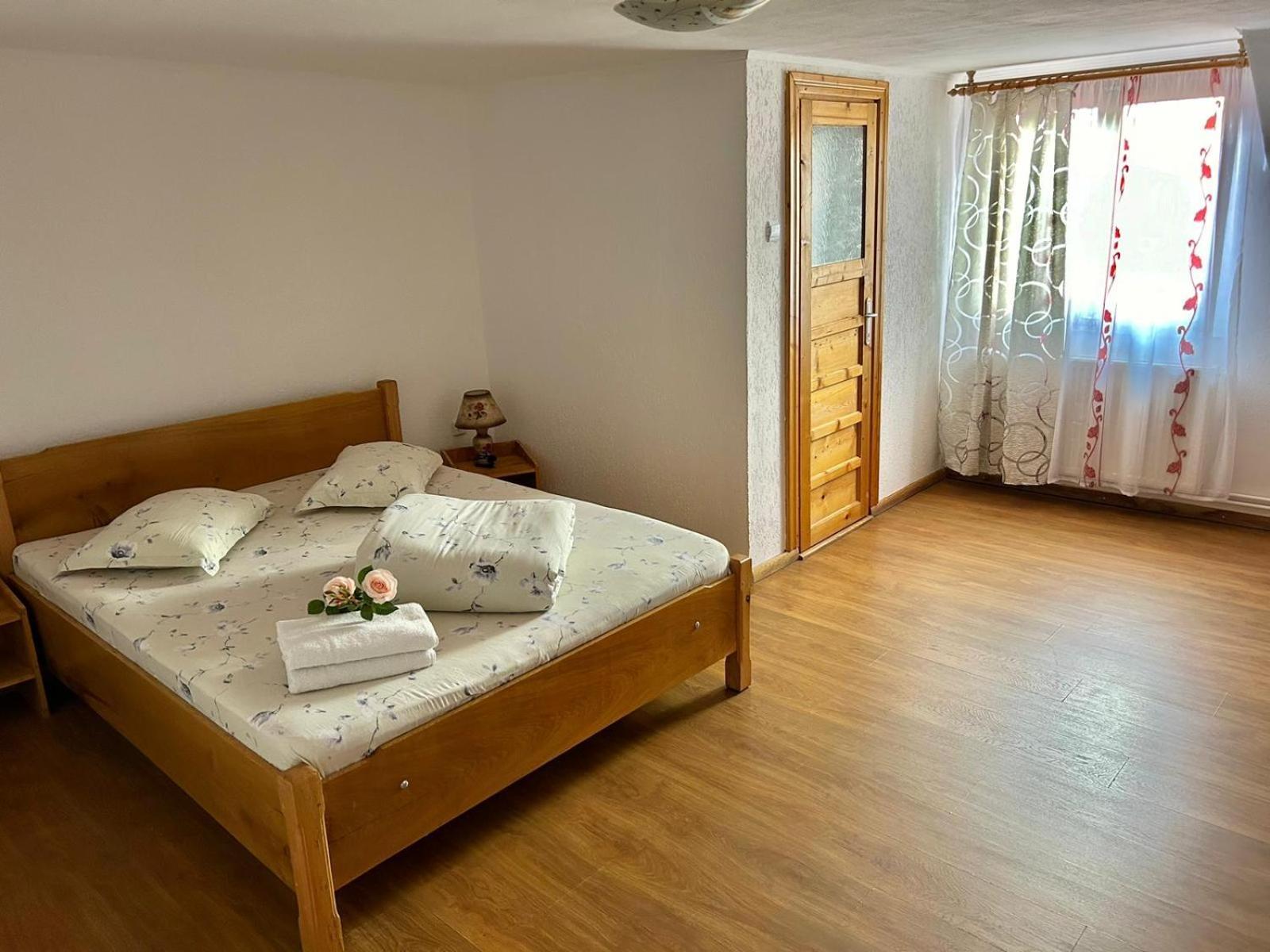 Pensiunea Casa Nina Cîrţişoara Стая снимка